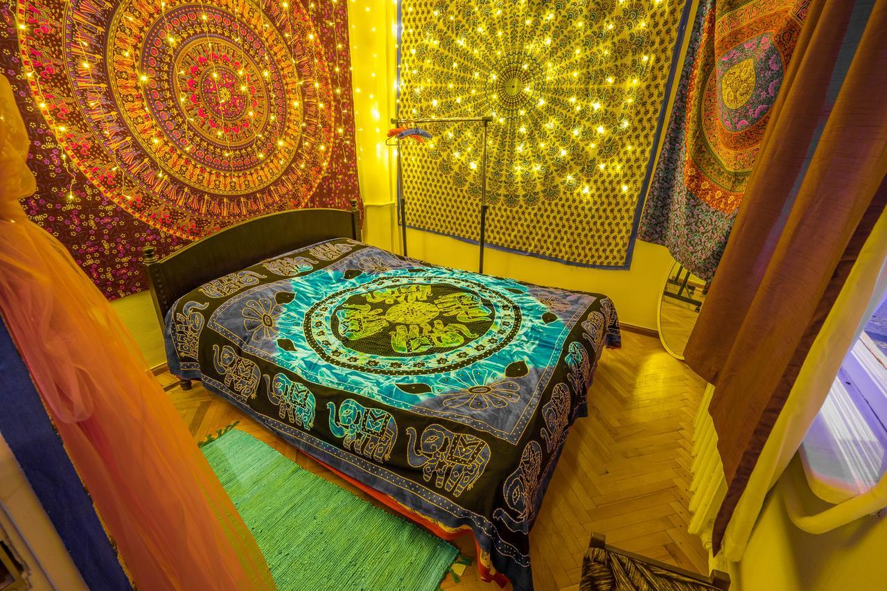 Zgarbi Hostel Tbilisi Eksteriør billede