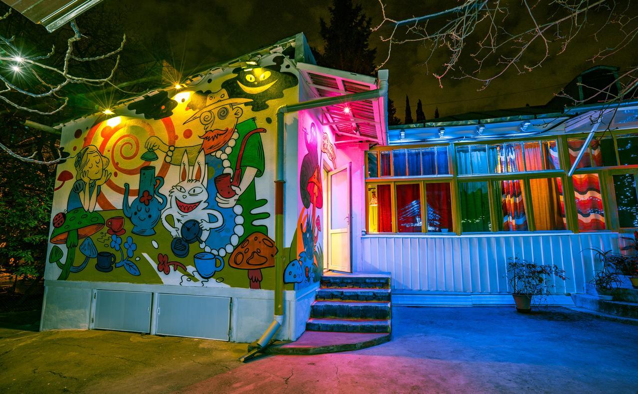 Zgarbi Hostel Tbilisi Eksteriør billede