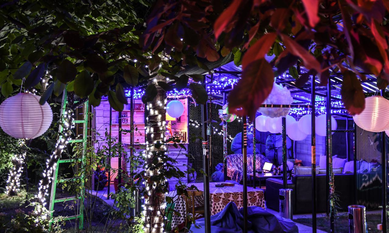 Zgarbi Hostel Tbilisi Eksteriør billede