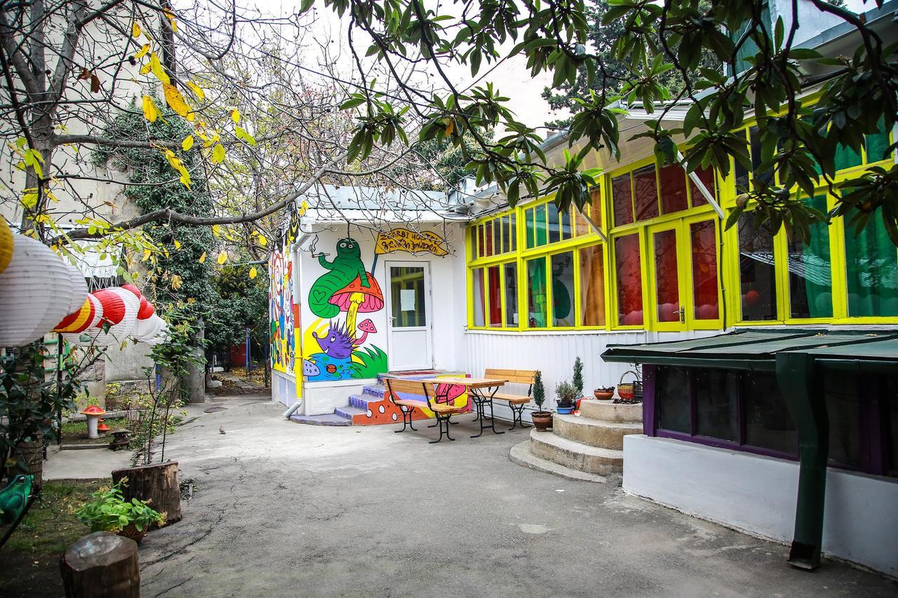 Zgarbi Hostel Tbilisi Eksteriør billede