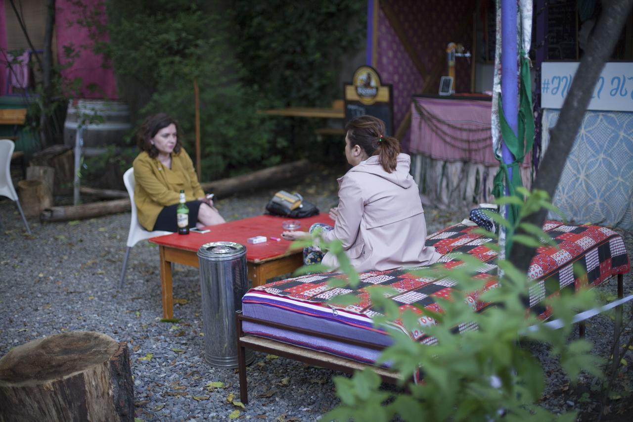 Zgarbi Hostel Tbilisi Eksteriør billede